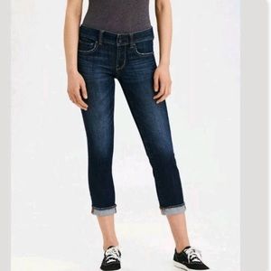 American Eagle Artist Medium Wash  Crop Jeans